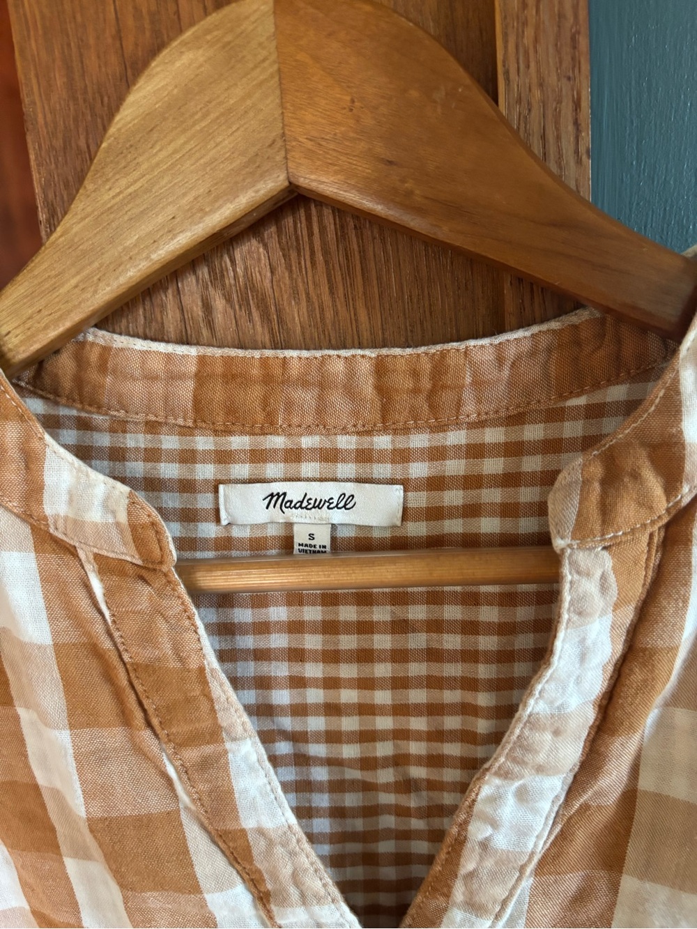 Madewell Tan and White Gingham V-Neck Cotton Top - Picture 2 of 3